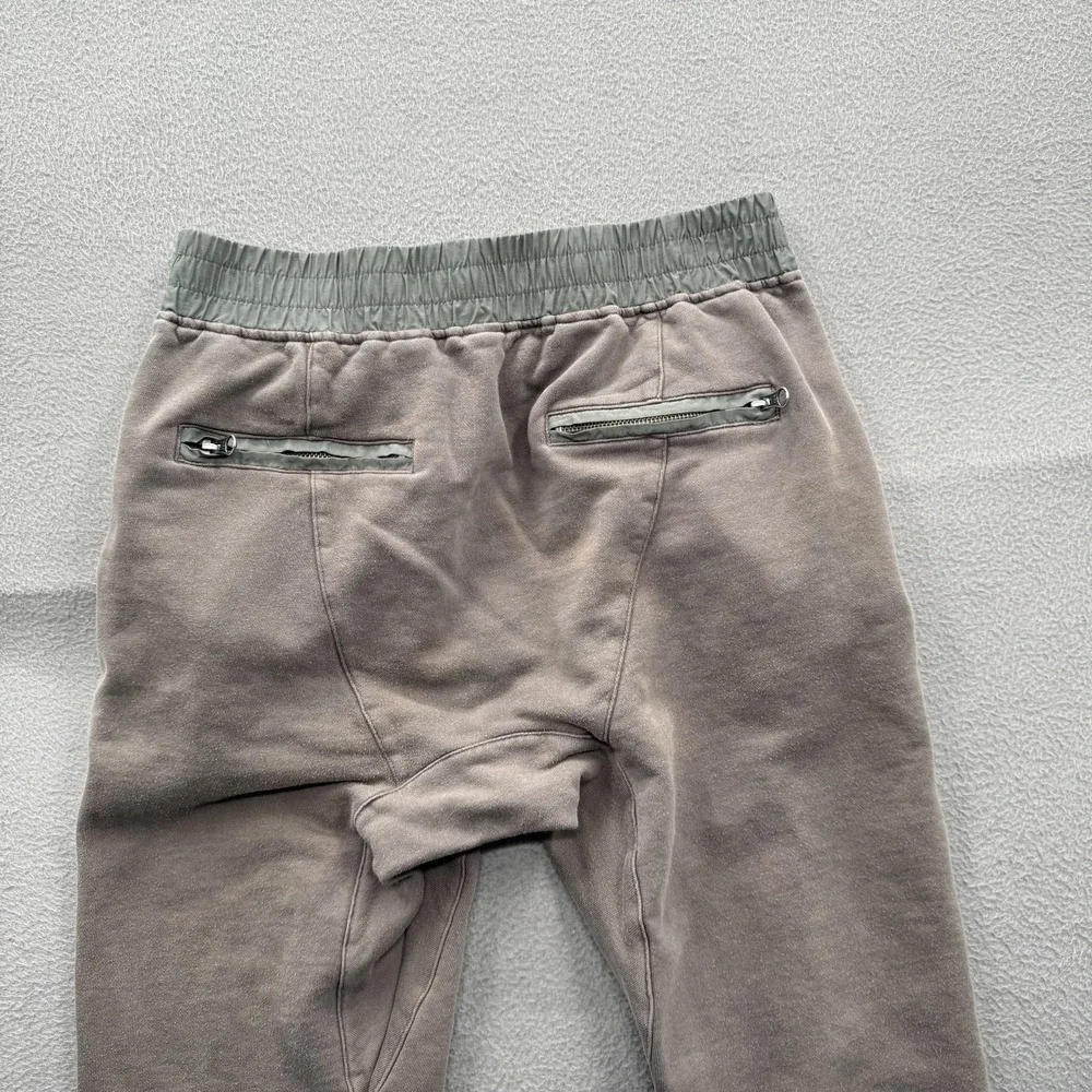 Kith Sweatpants Mens Medium Brown Fleece Joggers Zip Pockets Elastic Logo Cuffed